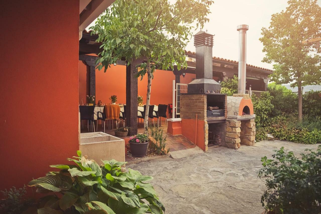 Casa Rural El Sauce. A 2,5 Km De Cuenca Capital Nohales エクステリア 写真