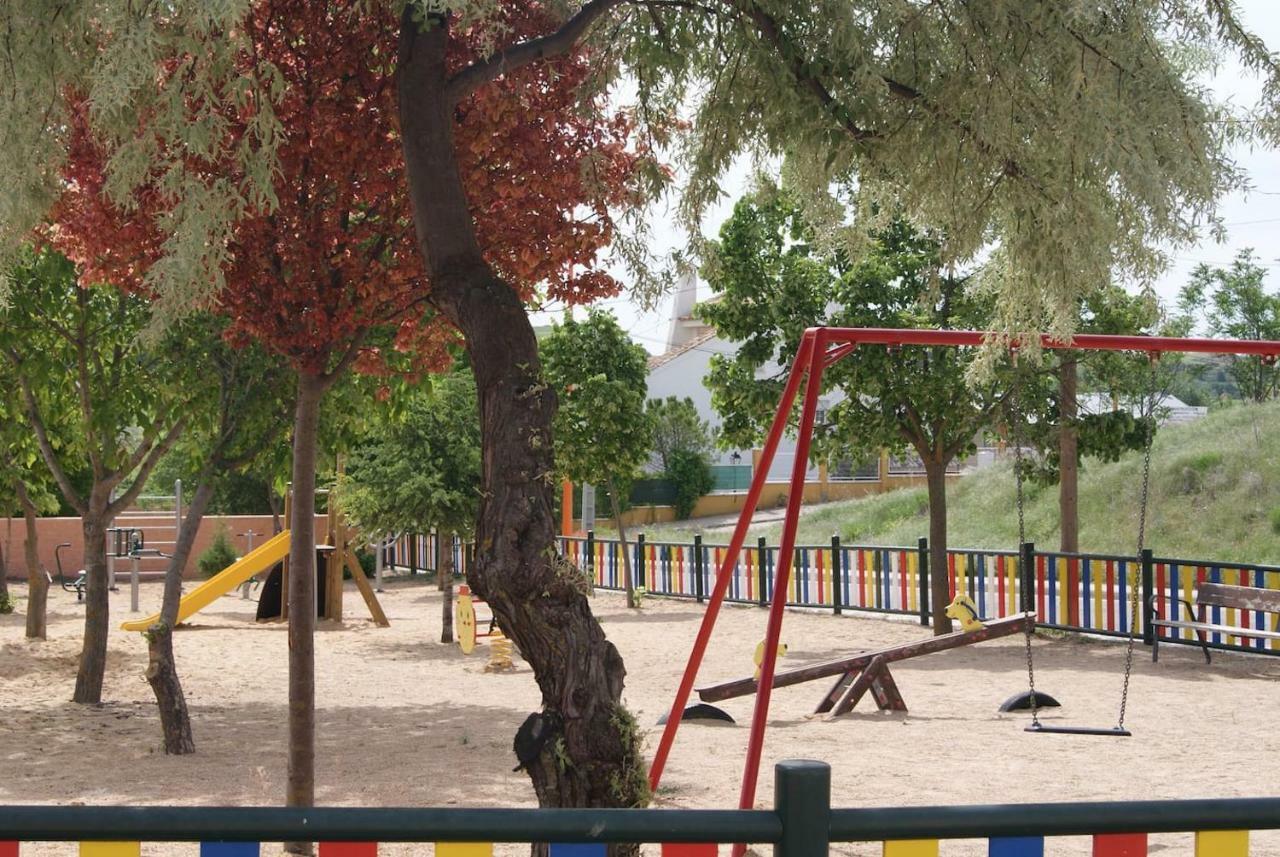 Casa Rural El Sauce. A 2,5 Km De Cuenca Capital Nohales エクステリア 写真