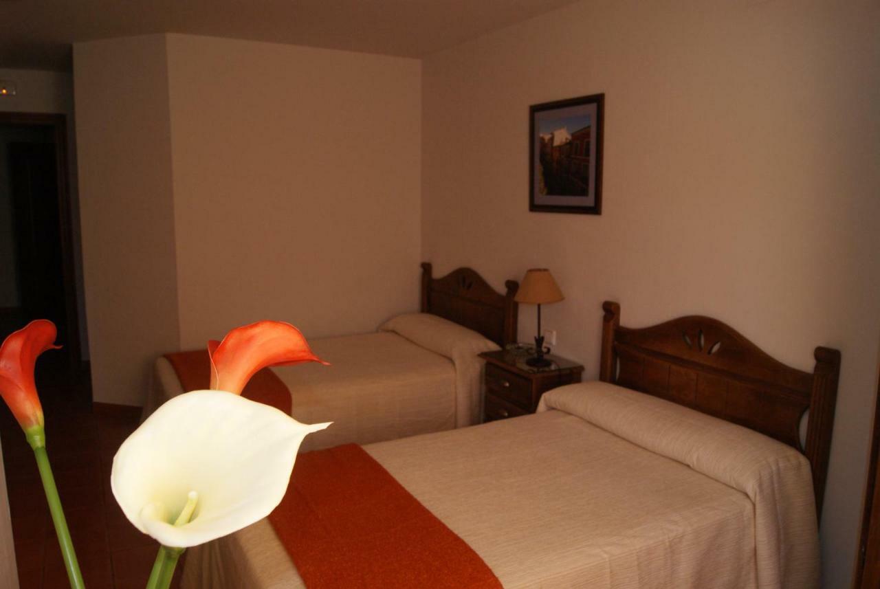 Casa Rural El Sauce. A 2,5 Km De Cuenca Capital Nohales エクステリア 写真